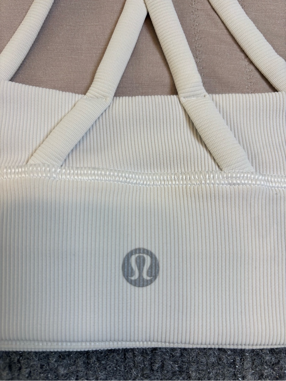Lululemon Energy High Neck Longline Ribbed Bra White Size 4 6 GUC - Picture 8 of 9